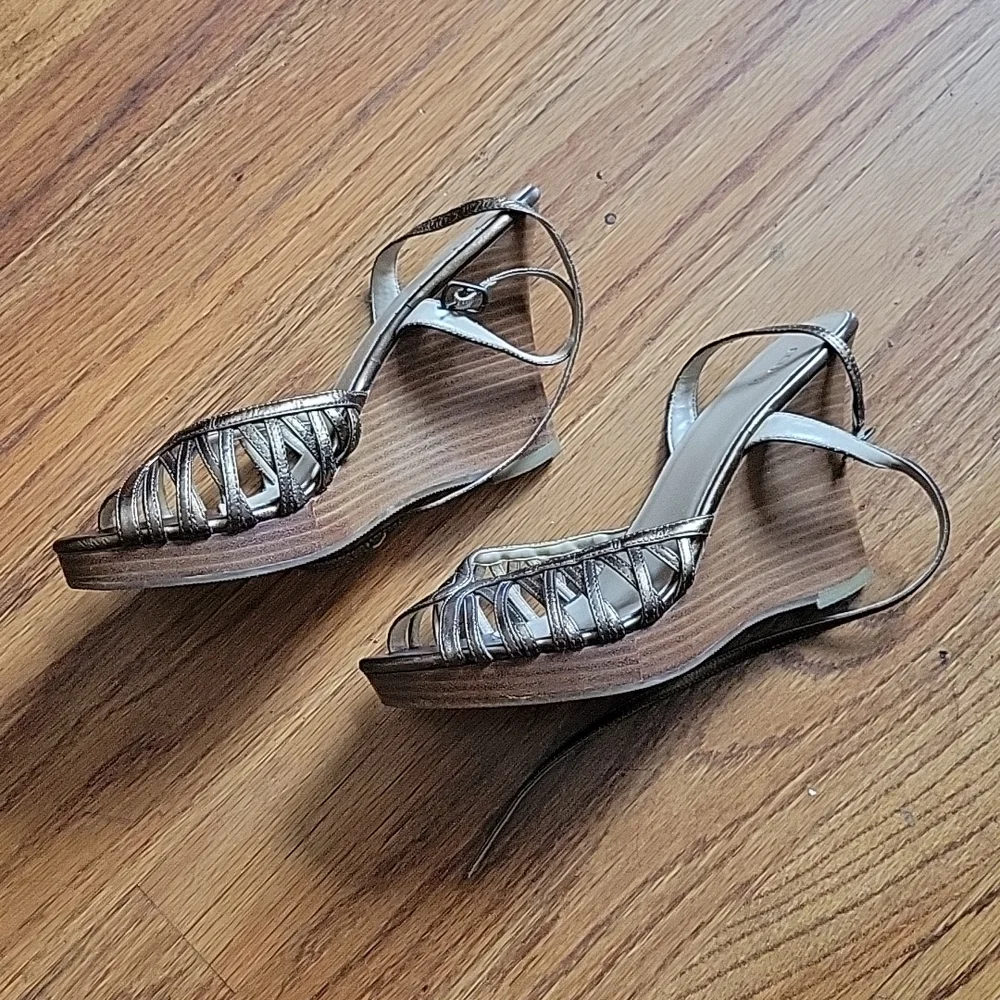 Bakers Retro bronze wedge sandals with ankle strap - Picture 5 of 6